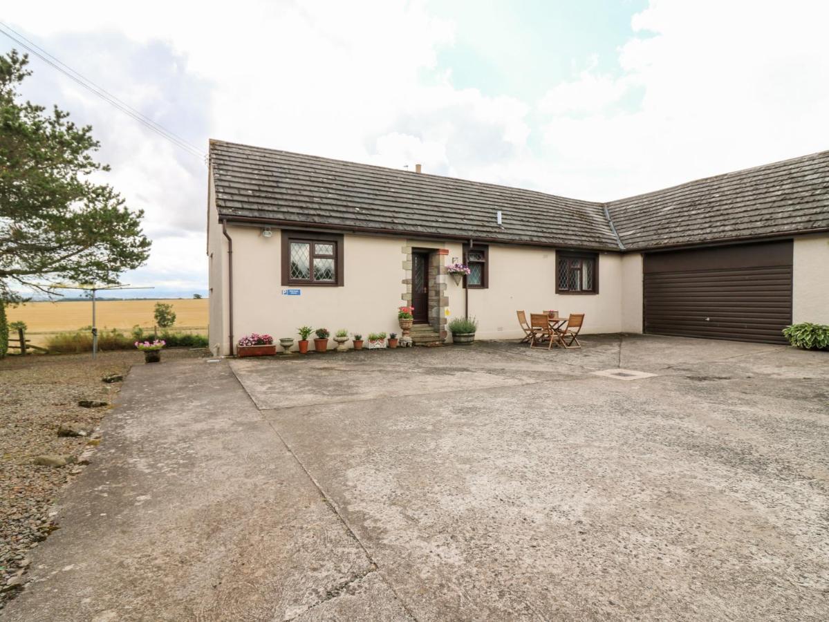 Courtyard Cottage Duns Exterior foto